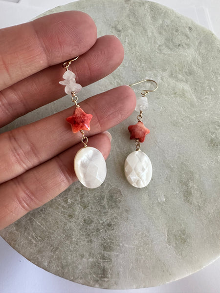 spiny oyster Red star + white pearl earrings