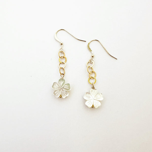 M.O.P Hawaiian white flower earrings
