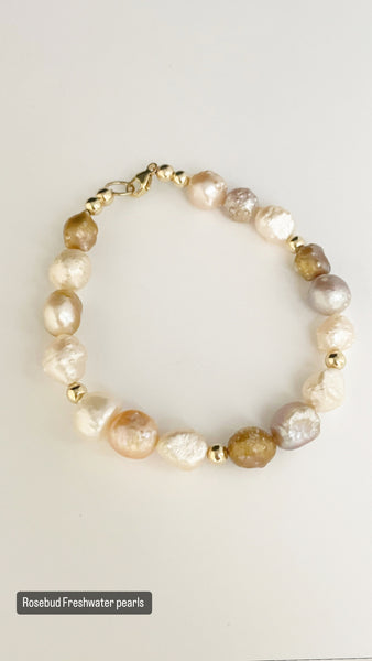 Rosebud freshwater pearl bracelet