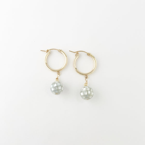 Medium gold Hoops with mosaic Grey pearls